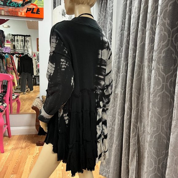 NWT APNY L Tye Dye Layered Sweatshirt - Picture 2 of 4